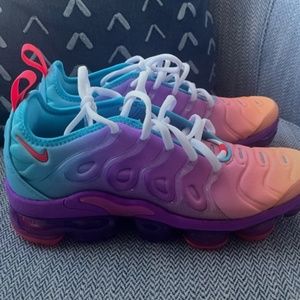 BRAND NEW Women’s Nike Vapormax Plus Fuchsia Dream Excellent Condition